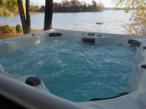 A Short's Walk - Lakefront W Spa & Kayaks!